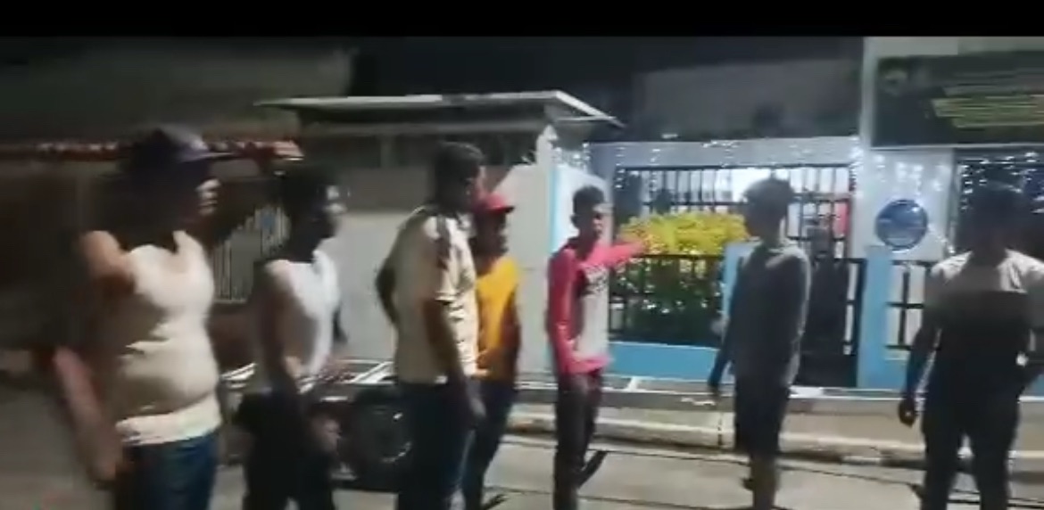 ? Denuncian presunto cobro ilegal de $2.000 por parte de policías a pasajeros provenientes de Guyana en Barrancas del Orinoco