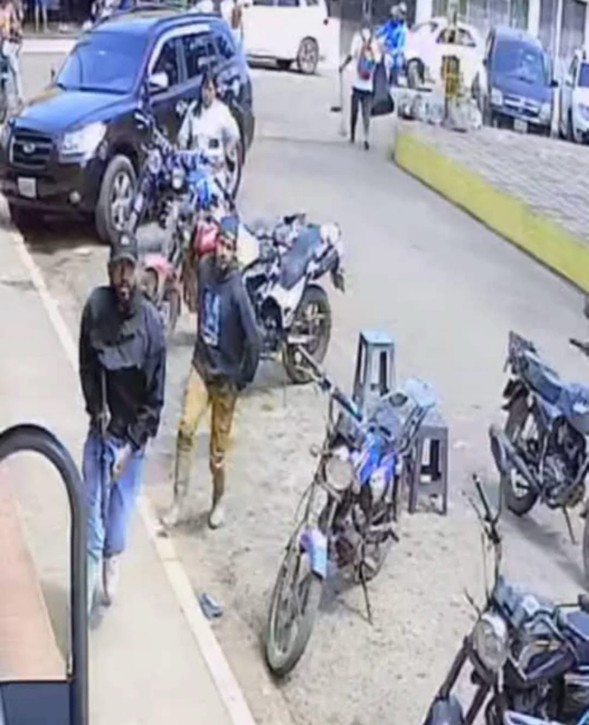 ? SANTA ELENA DE UAIRÉN BAJO TENSIÓN: CAPTADOS SUJETOS ARMADOS TRAS ATAQUE A PLENA LUZ DEL DÍA