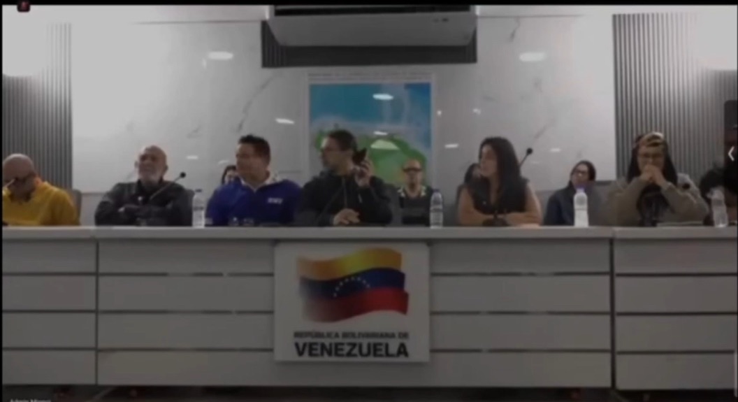 PACTO O AMENAZA?”: DELCY RODRÍGUEZ BAJO SOSPECHA TRAS REVELACIONES DE THE GUARDIAN Y VIDEO FILTRADO