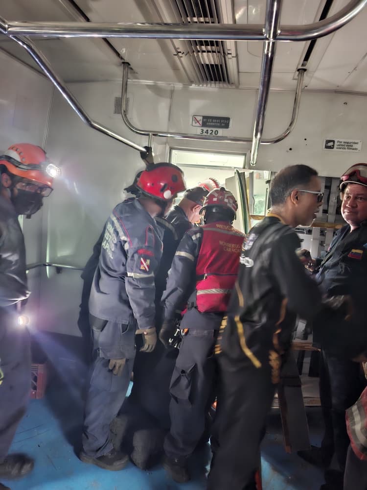 Accidente en estación Caracas del Ferrocarril de los Valles del Tuy deja varios lesionados