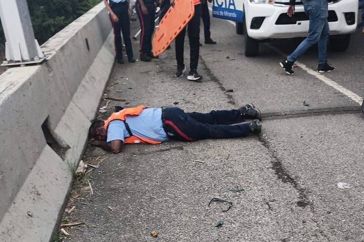 ? Fallece funcionario policial tras ser arrollado en la Autopista Gran Mariscal de Ayacucho