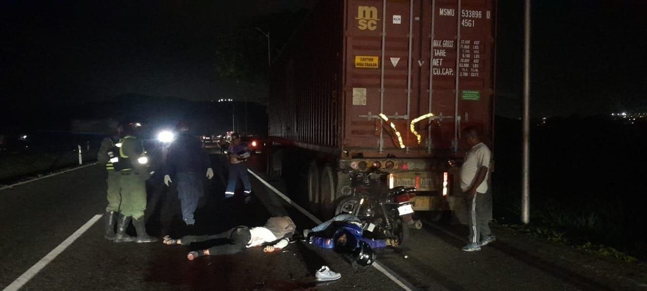 Dos funcionarios de la Policía Nacional fallecieron en accidente de tránsito en la ARC